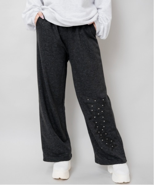 GORGE(ゴージ)の「ラメピグメント風 ラインストーンロゴワイドパンツ|全3色(その他パンツ・レディース・オフホワイト/ブラック/ネイビー・F)」の2枚目の写真