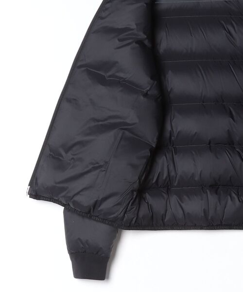 ARMANI EXCHANGE(アルマーニエクスチェンジ)の「【A|X アルマーニ エクスチェンジ】<オンライン限定>ワンポイント ダウン ボンバージャケット(ダウンジャケット/コート・メンズ・ブラック・X-LARGE/MEDIUM/LARGE/X-SMALL/SMALL)」の3枚目の写真