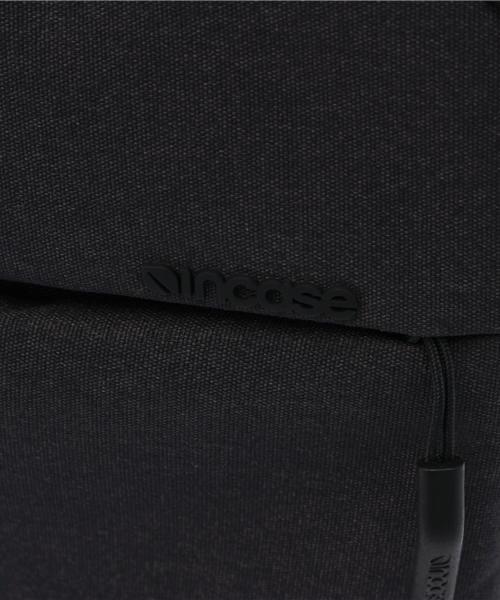 incase（インケース）の「CL55458 City Collection 15 Brief（ビジネスバッグ・メンズ・ブラック・ONE SIZE）」の5枚目の写真
