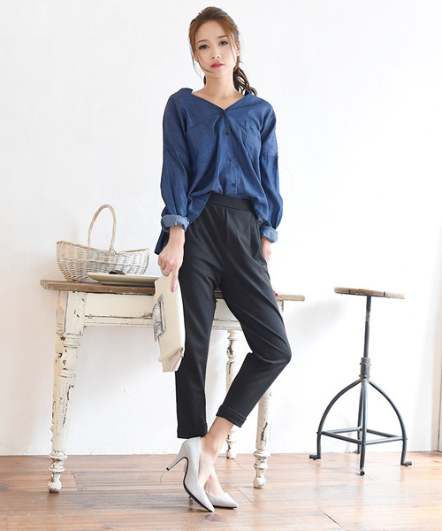 Luz Llena (philter)（ラズレナ　フィルター）の「["毎日着たい"大人カジュアル素材]タック入り・テーパードパンツ（その他パンツ・レディース・カーキ/ブラック/グレー/テラコッタ/アイボリー/ネイビー・LARGE/MEDIUM）」の3枚目の写真