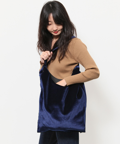 AMERICAN RAG CIE(アメリカンラグシー)の「AMERICAN RAG CIE 2WAYベロアサックバック【WEB限定】(トートバッグ・レディース・ネイビー/バーガンディー/グレー・ONE SIZE)」の1枚目の写真