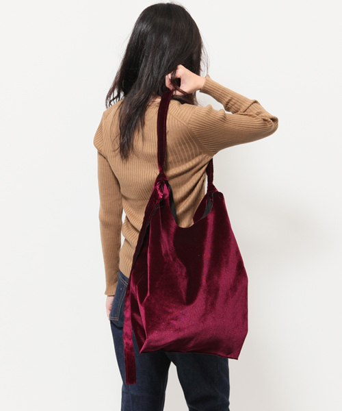 AMERICAN RAG CIE(アメリカンラグシー)の「AMERICAN RAG CIE 2WAYベロアサックバック【WEB限定】(トートバッグ・レディース・ネイビー/バーガンディー/グレー・ONE SIZE)」の3枚目の写真