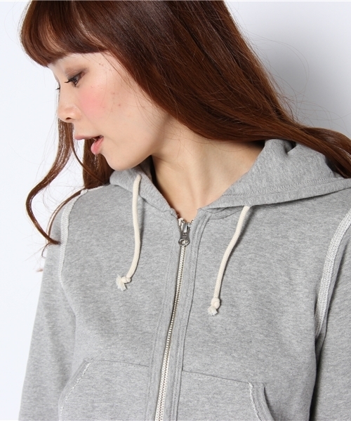 Ray BEAMS(レイビームス)の「Ray BEAMS / クロップドパーカー(パーカー・レディース・オフホワイト/グレー・ONE SIZE)」の6枚目の写真