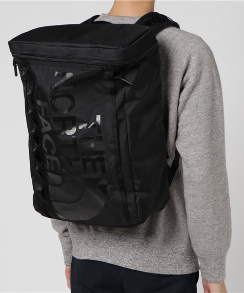 THE NORTH FACE（ザノースフェイス）の「ザ・ノース・フェイス　アーバンスタイルデイパック / XPヒューズボックス（バックパック/リュック・メンズ・ホワイト/ブラック・ONE SIZE）」の8枚目の写真