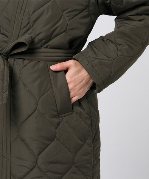 LBC(エルビーシー)の「キルトガウン (ミリタリージャケット・レディース・ダークグリーン・LARGE/MEDIUM)」の4枚目の写真