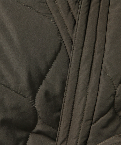 LBC(エルビーシー)の「キルトガウン (ミリタリージャケット・レディース・ダークグリーン・LARGE/MEDIUM)」の6枚目の写真