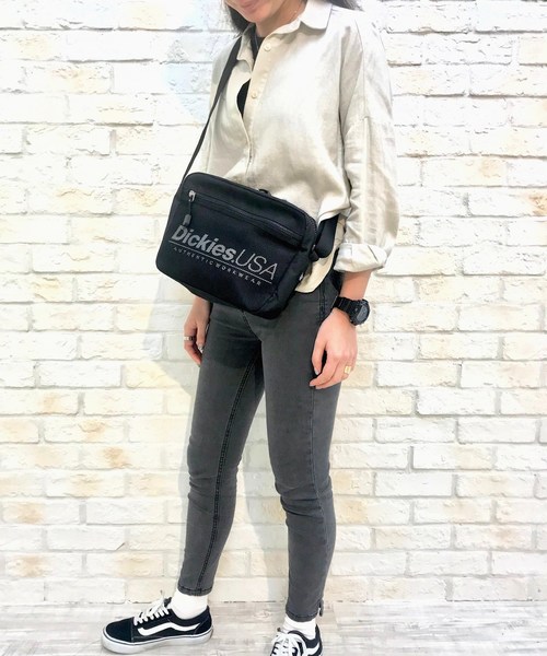 Dickies（ディッキーズ）の「Dickies　SPLOGO MINI SHOULDER BAG（ショルダーバッグ・レディース・ブラック/ライトブラウン/ネイビー/ワイン・FREE）」の5枚目の写真