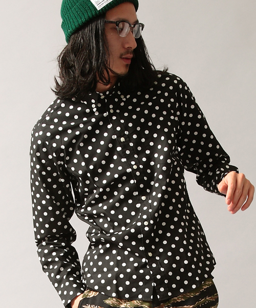 BEAUTY&YOUTH UNITED ARROWS（ビューティーアンドユースユナイテッドアローズ）の「by∴ 50/1 ビックドット プリント ボタンダウンシャツ◆（シャツ/ブラウス・メンズ・ブラック/コバルトブルー/ワイン・SMALL/MEDIUM/LARGE/X-LARGE）」の2枚目の写真
