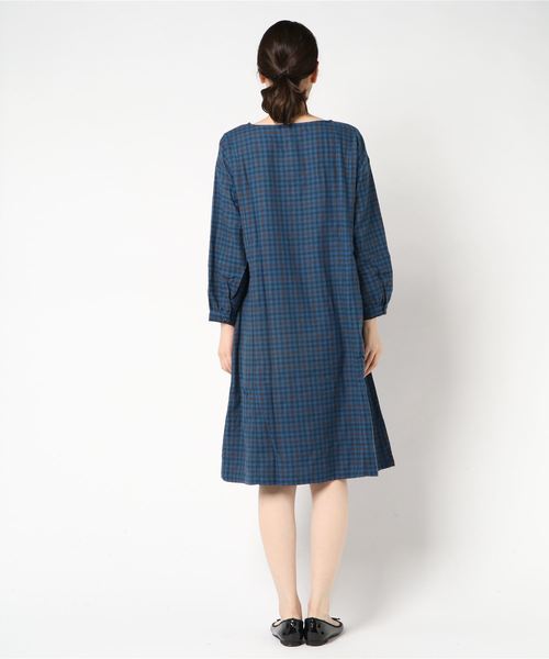 LBC（エルビーシー）の「コットン混ワンピース（ワンピース・レディース・チャコールグレー/ダークグリーン/ブルー・M/L）」の7枚目の写真