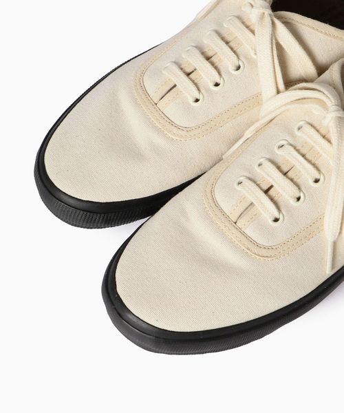REPRODUCTION OF FOUND（リプロダクションオブファウンド）の「【Begin5月号掲載】REPRODUCTION OF FOUND×SHIPS: 別注 US NAVY SHOES（スニーカー・メンズ・ブラック/ブラウン/オフホワイト・44/41/42/43）」の17枚目の写真
