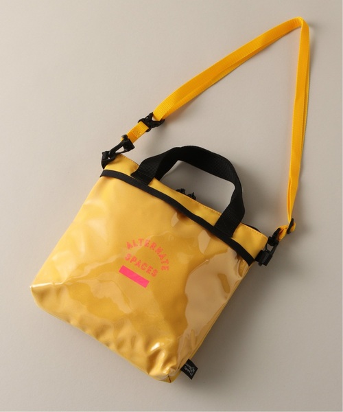 MAGIC NUMBER(マジック ナンバー)の「MAGIC NUMBER/マジックナンバー : PVC SACOCHE#(ショルダーバッグ)」|イエロー