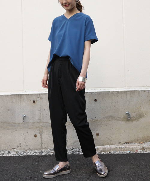 &g'aime（アンジェム）の「【&g'aime】バックプリーツスイッチブラウス（Tシャツ/カットソー・レディース・ブルー/ブラック/ホワイト・FREE）」の9枚目の写真