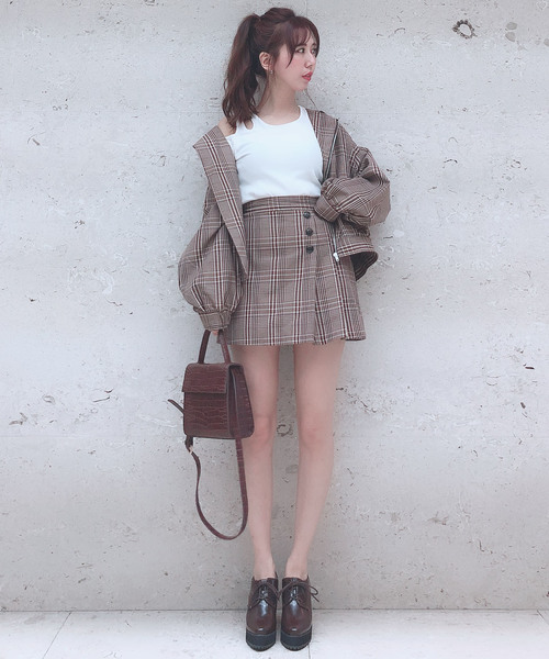 archives（アルシーヴ）の「【SETUPにも】先染めチェック前タックスカパン（スカート・レディース・ベージュ/ブラウン・MEDIUM）」の4枚目の写真