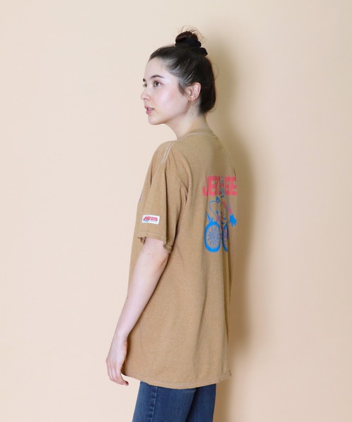 JERZEES(ジャージーズ)の「∴【 JERZEES / ジャージーズ 】タケウチアツシ ART BIKE “アート バイク”Tシャツ(Tシャツ/カットソー・メンズ・ベージュ/ホワイト/ピンク/オフホワイト・SMALL/LARGE/X-LARGE/MEDIUM)」の15枚目の写真