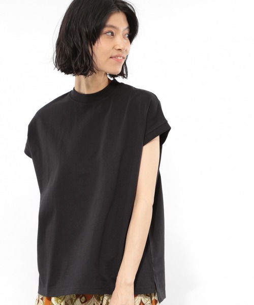 LAKOLE（ラコレ）の「USAコットンスタンドネックTシャツ / LAKOLE（Tシャツ/カットソー・レディース・ブラック/エンジ/グレー/オフホワイト/カーキ/ライトブラウン・SMALL/MEDIUM）」の3枚目の写真