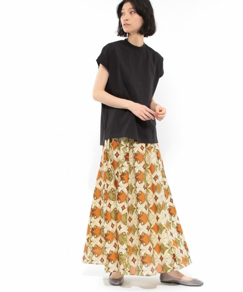 LAKOLE（ラコレ）の「USAコットンスタンドネックTシャツ / LAKOLE（Tシャツ/カットソー・レディース・ブラック/エンジ/グレー/オフホワイト/カーキ/ライトブラウン・SMALL/MEDIUM）」の8枚目の写真