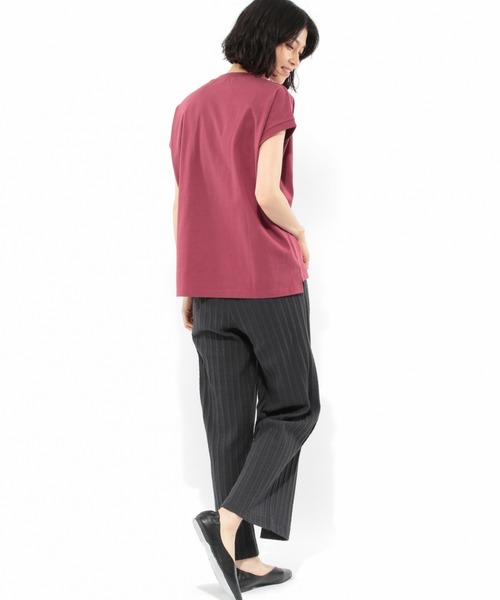 LAKOLE（ラコレ）の「USAコットンスタンドネックTシャツ / LAKOLE（Tシャツ/カットソー・レディース・ブラック/エンジ/グレー/オフホワイト/カーキ/ライトブラウン・SMALL/MEDIUM）」の9枚目の写真