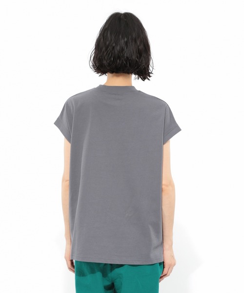 LAKOLE（ラコレ）の「USAコットンスタンドネックTシャツ / LAKOLE（Tシャツ/カットソー・レディース・ブラック/エンジ/グレー/オフホワイト/カーキ/ライトブラウン・SMALL/MEDIUM）」の15枚目の写真