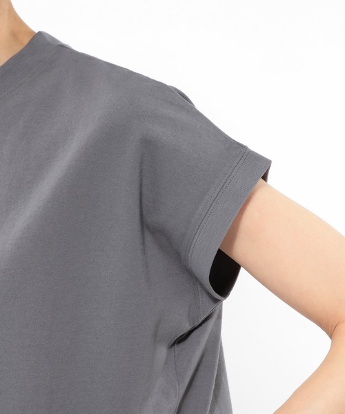 LAKOLE（ラコレ）の「USAコットンスタンドネックTシャツ / LAKOLE（Tシャツ/カットソー・レディース・ブラック/エンジ/グレー/オフホワイト/カーキ/ライトブラウン・SMALL/MEDIUM）」の17枚目の写真