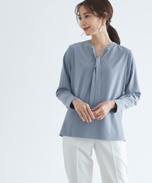 Pierrot（ピエロ）の「2wayハイネックリボンブラウス（シャツ/ブラウス・レディース・アイボリー/ホワイト系その他/ブラック系その他/ブラック系その他2/ブラウン/ブラウン系その他/グレイッシュベージュ/ライトグレー系/ラベンダー/ネイビー/ブルー系その他/ピンク/グレー/グリーン系その他・M/L）」の12枚目の写真