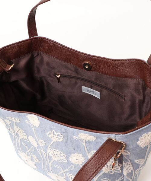 Cache Cache カシュ Cachecache 花柄刺繍変形トートバッグ トートバッグ カシュ のファッション Cachecache カシュカシュ バッグ