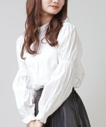 SPINNS（スピンズ）の「バンドカラーボリュームスリーブブラウス（シャツ/ブラウス）」