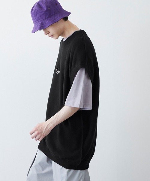 Kappa（カッパ）の「Kappa / カッパ 別注 ロゴ刺繍 オーバーサイズ クルー リンキング ニットベスト（ベスト・メンズ・ライトグレー/ブラック/グレイッシュベージュ/グレイッシュブルー・M/L）」の13枚目の写真