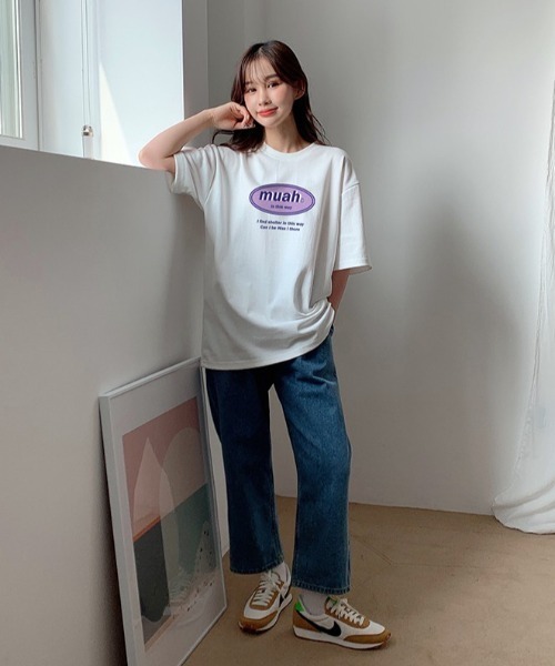 muahmuah(ムーアムーア)の「『muah muah/ムーアムーア』COMBINE MUAH PRINTING T-SHIRT/コンバインロゴプリント 半袖Tシャツ(Tシャツ/カットソー・レディース・ブラック/ライトパープル/ホワイト・FREE)」の5枚目の写真