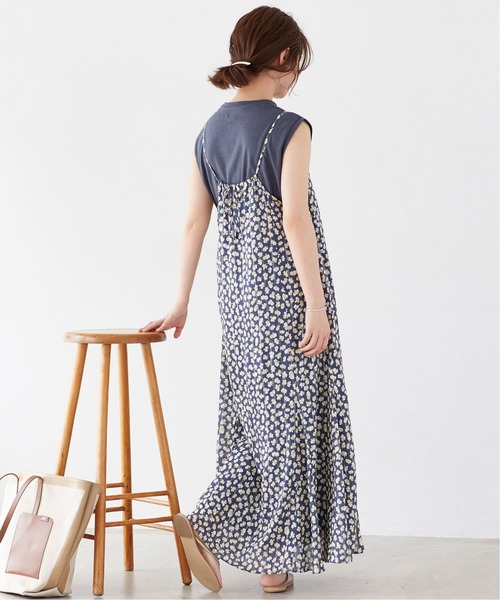 SLOBE IENA（スローブイエナ）の「パンジープリントキャミワンピース【手洗い可能】◆（ワンピース・レディース・ネイビー/グリーン・FREE）」の5枚目の写真