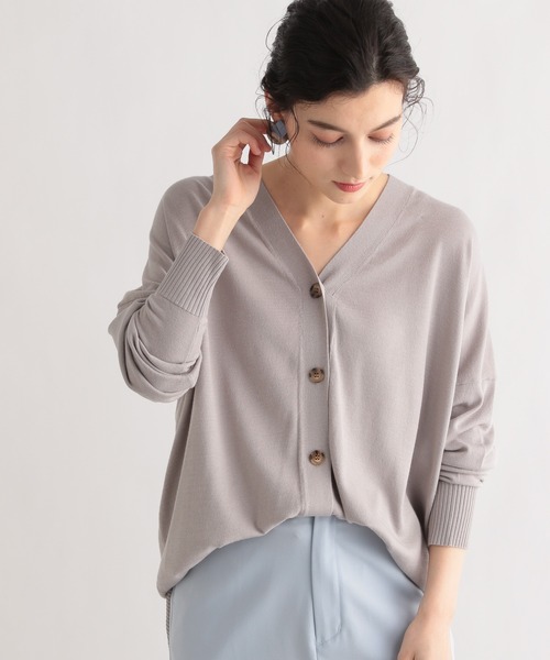 LE FOYER（ルフォワイエ）の「ベーシックカーディガン（ニット/セーター・レディース・ライトグレー/ライトブルー/ベージュ・38）」の2枚目の写真