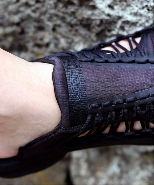 KEEN（キーン）の「【KEEN/キーン】 UNEEK SNK SLIDE（サンダル・メンズ・ブラック・100/95/90/85/80）」の14枚目の写真