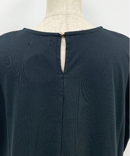 PICCIN（ピッチン）の「【M～XXLサイズ】布帛切替カットプルオーバー（Tシャツ/カットソー・レディース・ブラック/オフホワイト・M/L/XL/XXL）」の12枚目の写真