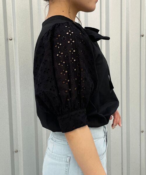 MAJESTIC LEGON（マジェスティックレゴン）の「着まわしリボンブラウス（シャツ/ブラウス・レディース・オフホワイト/ライトグレー/ブラック・SMALL/MEDIUM）」の19枚目の写真