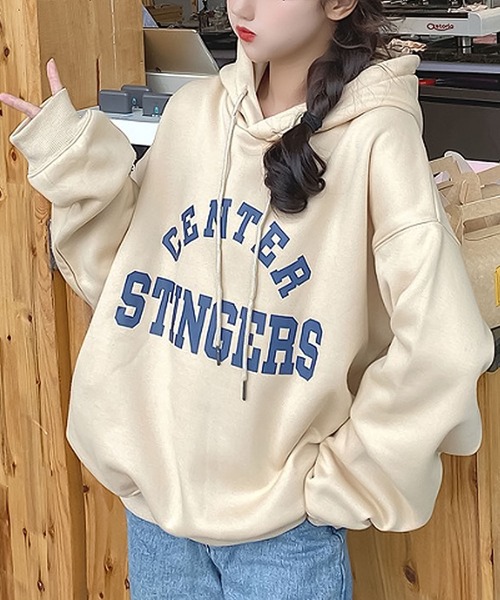 Girly Doll(ガーリードール)の「ロゴプリントビッグシルエットスウェットパーカー(パーカー・レディース・ベージュ/イエロー/ネイビー/ブラック/グレー・L/M/XL)」の7枚目の写真