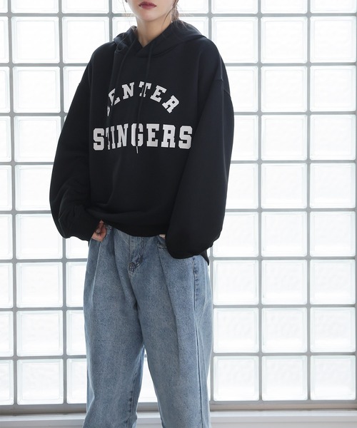 Girly Doll(ガーリードール)の「ロゴプリントビッグシルエットスウェットパーカー(パーカー・レディース・ベージュ/イエロー/ネイビー/ブラック/グレー・L/M/XL)」の18枚目の写真