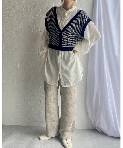 She's Closet（シーズクローゼット）の「前後2way配色Vネックショートニットベスト（ベスト・レディース・ブラック/アイボリー/ブラウン/カーキ・FREE）」の12枚目の写真