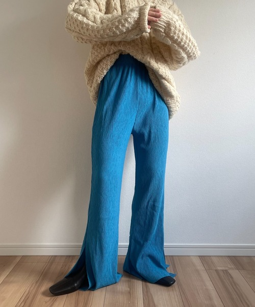 wee9s(ウィークス)の「wrinkle slit stretch pants / ウエストゴムシワ加工クリンクルスリットストレッチパンツ(その他パンツ・レディース・イエロー/ブルー・M)」の1枚目の写真