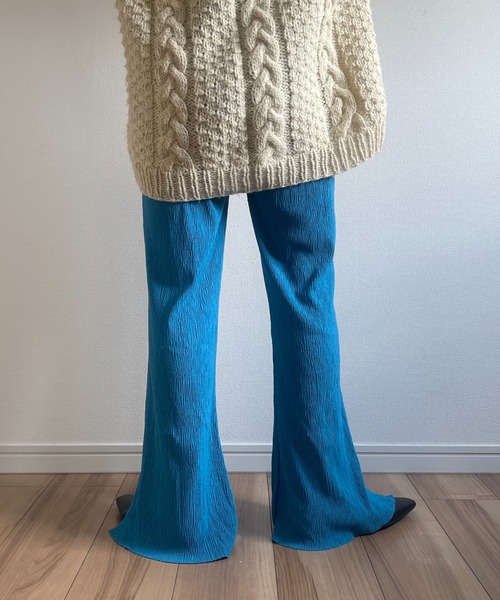 wee9s(ウィークス)の「wrinkle slit stretch pants / ウエストゴムシワ加工クリンクルスリットストレッチパンツ(その他パンツ・レディース・イエロー/ブルー・M)」の7枚目の写真