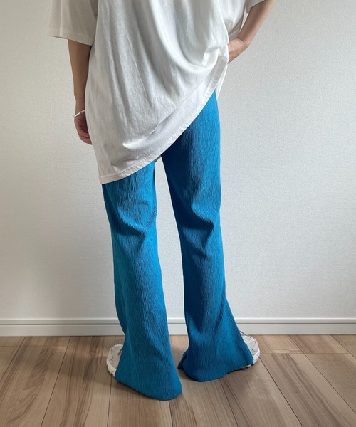 wee9s(ウィークス)の「wrinkle slit stretch pants / ウエストゴムシワ加工クリンクルスリットストレッチパンツ(その他パンツ・レディース・イエロー/ブルー・M)」の16枚目の写真