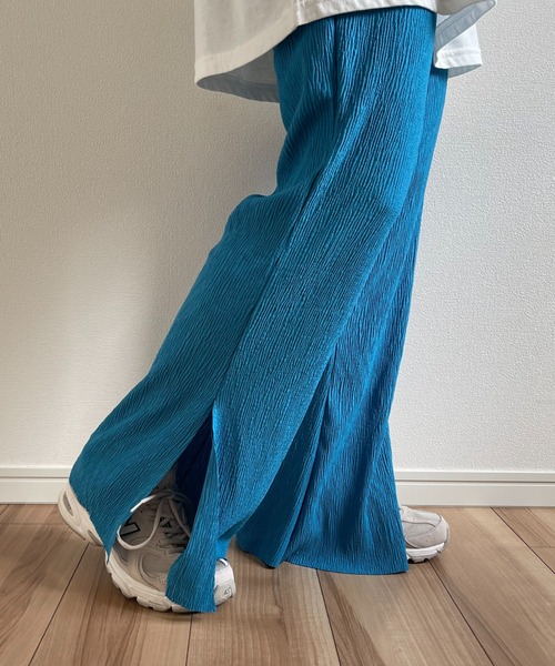 wee9s(ウィークス)の「wrinkle slit stretch pants / ウエストゴムシワ加工クリンクルスリットストレッチパンツ(その他パンツ・レディース・イエロー/ブルー・M)」の17枚目の写真