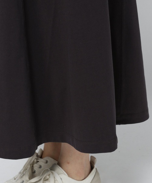 niko and...（ニコアンド）の「サラサラカット切り替えAラインスカート（スカート・レディース・カーキ/アイボリー/チャコール・MEDIUM/LARGE）」の4枚目の写真