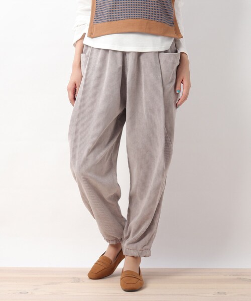 Cutie Blonde（キューティーブロンド）の「◆【S-L】サーカスパンツ（その他パンツ・レディース・ブラック/カーキ/ベージュ系1/ライトグレー系7/ダークブラウン系7/アイボリー系7・02/01/03）」の2枚目の写真