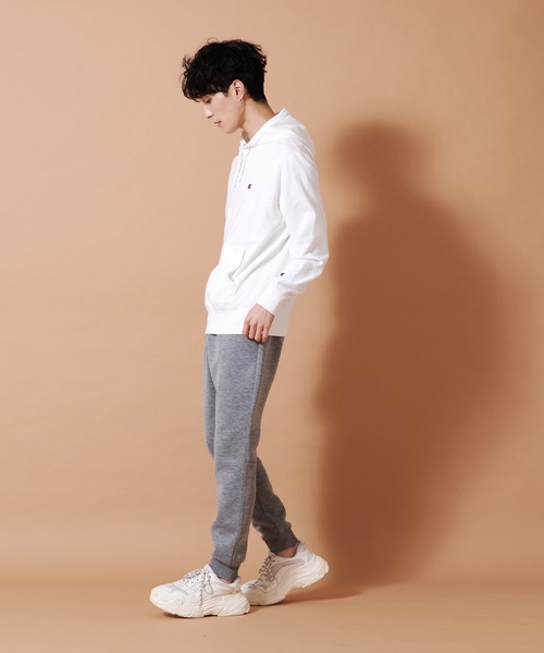 Champion(チャンピオン)の「【CHAMPION/チャンピオン】アスレジャースウェットパーカー 軽量素材使用 スポーティなスウエットパーカー C3-LS151(パーカー・メンズ・ホワイト/ブラック/杢グレー・MEDIUM/LARGE/X-LARGE)」の9枚目の写真