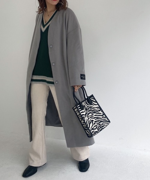 archives(アルシーヴ)の「Vネックコート(ノーカラーコート・レディース・アイボリー/ブラック/グレー/グレイッシュベージュ/ピンクベージュ・MEDIUM)」の15枚目の写真