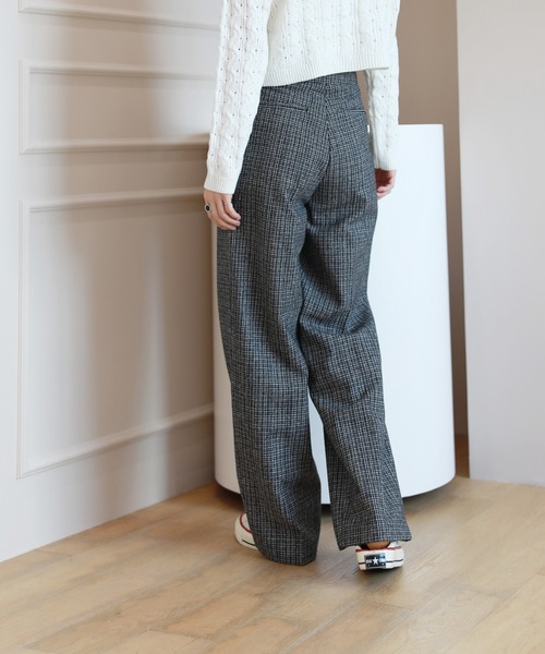 by muni:r（バイ ムニール）の「ビンテージ ムード チェック ピンタック スラックス（スラックス・レディース・ブラック/ブラウン・SMALL/MEDIUM）」の10枚目の写真