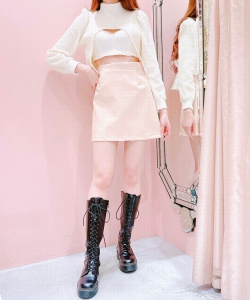 lilLilly(リルリリー)の「レザークロコミニスカート(スカート・レディース・ブラック/ピンク・SMALL/MEDIUM)」の5枚目の写真