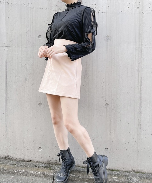 lilLilly(リルリリー)の「レザークロコミニスカート(スカート・レディース・ブラック/ピンク・SMALL/MEDIUM)」の17枚目の写真