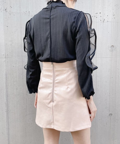 lilLilly(リルリリー)の「レザークロコミニスカート(スカート・レディース・ブラック/ピンク・SMALL/MEDIUM)」の15枚目の写真