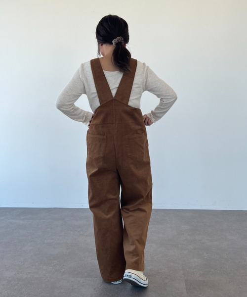 SLURR（スラ―）の「コーデュロイサロペット（サロペット/オーバーオール・レディース・アイボリー/モカ/ライトグリーン・FREE）」の15枚目の写真