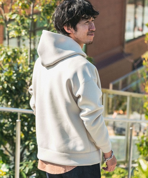 ITEMS URBANRESEARCH（アイテムズ アーバンリサーチ）の「ダンボール プルオーバーパーカー（パーカー・メンズ・ブラック/ブラウン/ベージュ/グレー・MEDIUM/LARGE）」の10枚目の写真